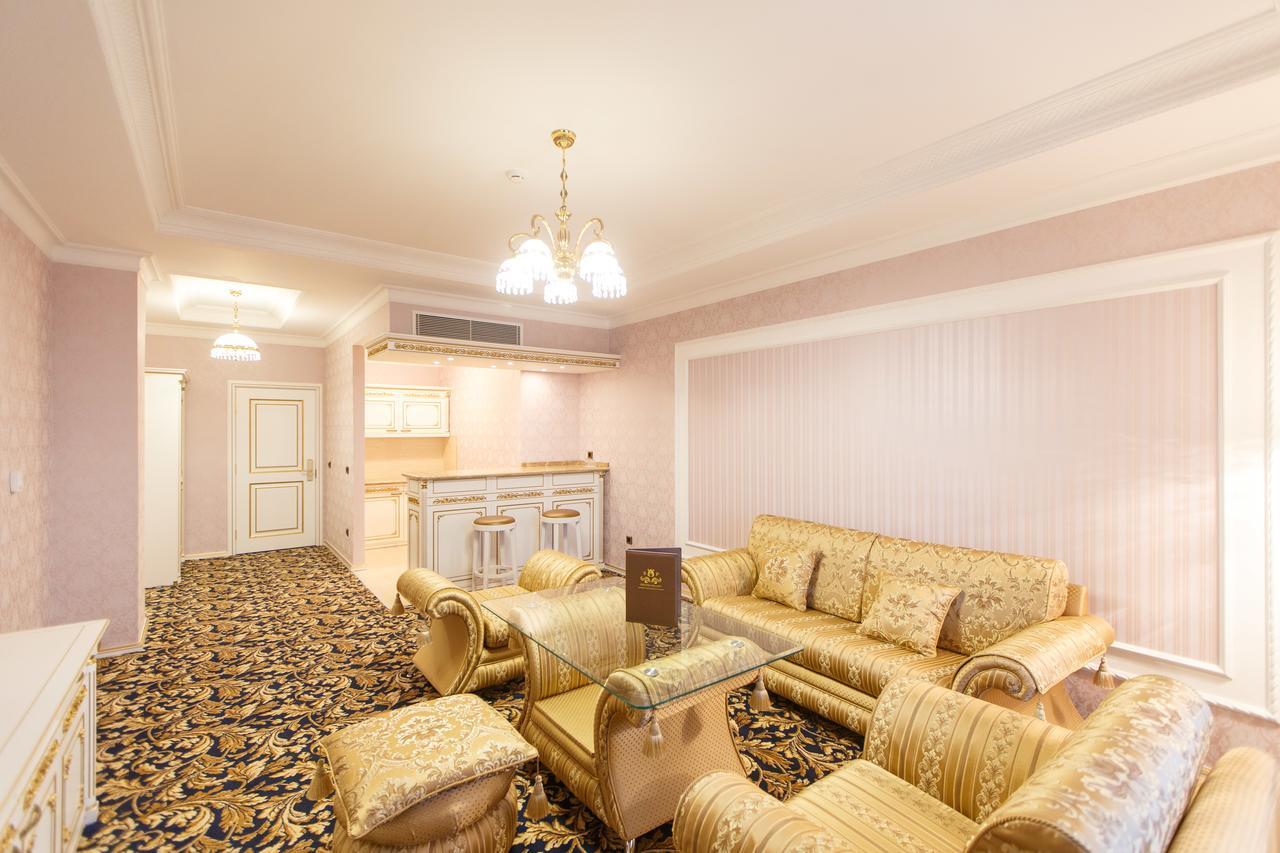 Sultan Palace Hotel Atyraū Exteriér fotografie A suite at the hotel