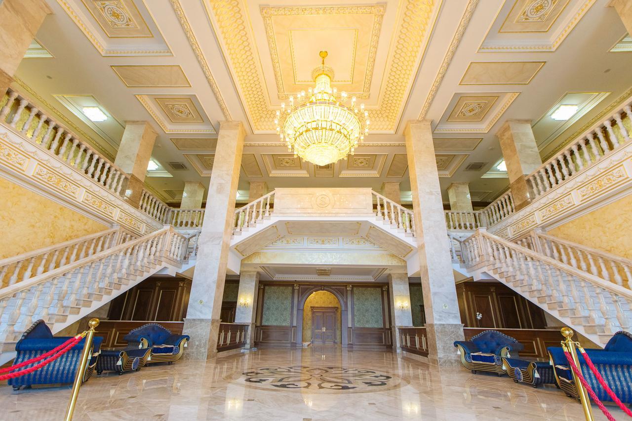 Sultan Palace Hotel Atyraū Exteriér fotografie Interior of the hotel