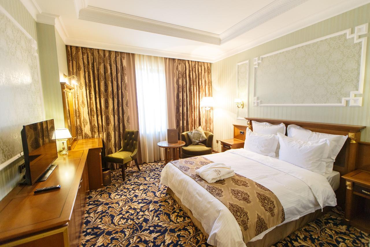 Sultan Palace Hotel Atyraū Exteriér fotografie