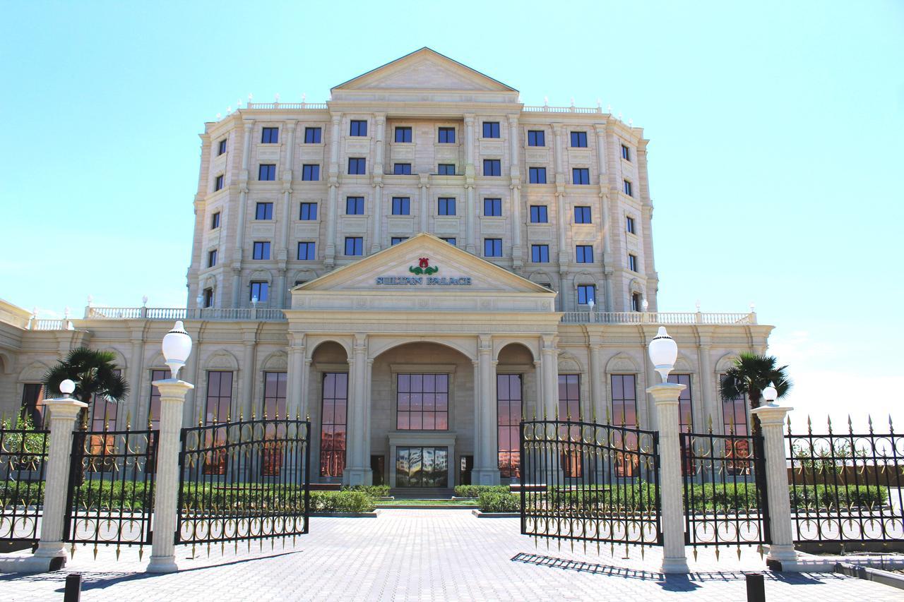 Sultan Palace Hotel Atyraū Exteriér fotografie The Supreme Court of the Maldives